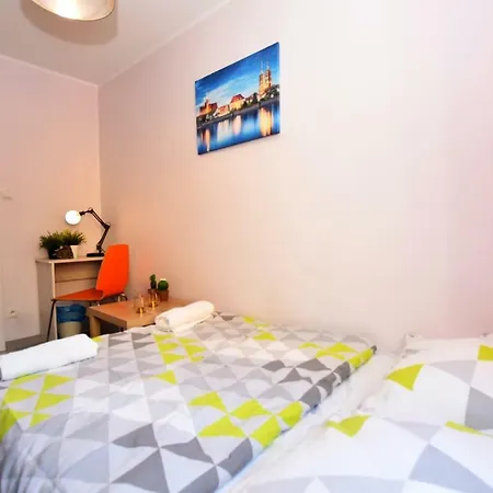Hostel Laciarska *